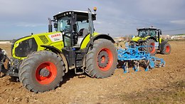 AXION 870